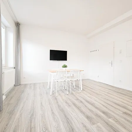 Tolstov - 1 - Citycenter - 25 Min To Messe Dus Apartmán Krefeld